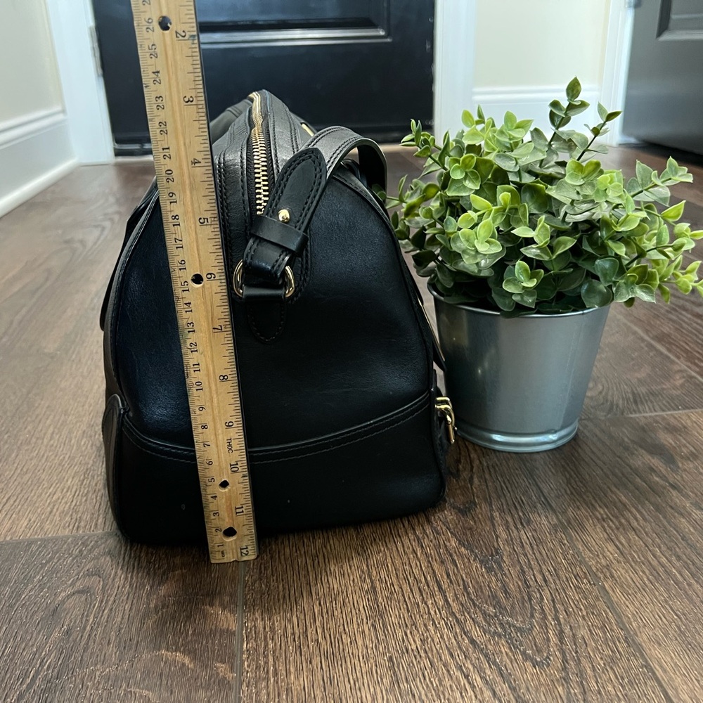 Ralph Lauren Black Women’s Purse detailed with Gold RLL branding - Picture 4 of 11